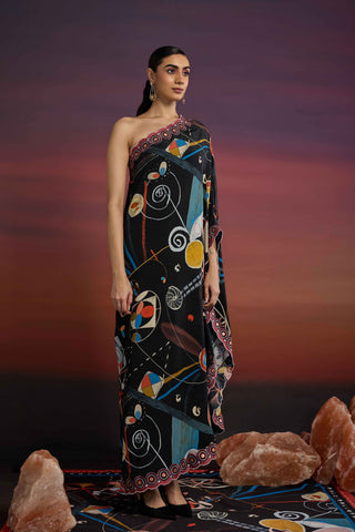 Mysterique Patu Lace Aysmmetrical Kaftan