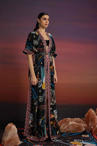 Mysterique Patu Lace Robe