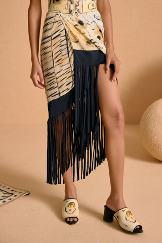 Zuri Fringed Paneyo