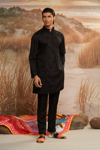 Shivan & Narresh Solscape Embroidered Kurta Set; Black color; Men's Ethnic wear;  