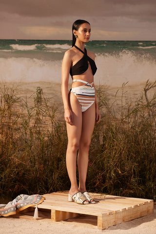 Shivan & Narresh Saun Black & White Crossover Bikini; Saun Print; Multicolor; Women Swimwear; Swimwear Set
