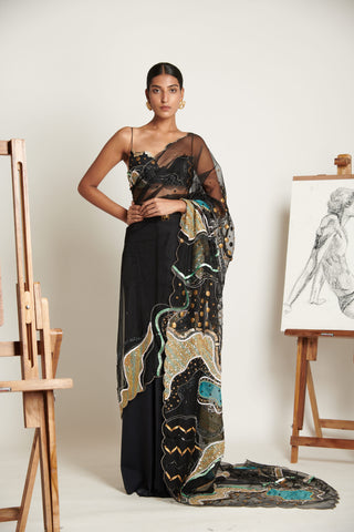 Noir Swirlscent Scallop Tailored Sari with Embellished Blouse