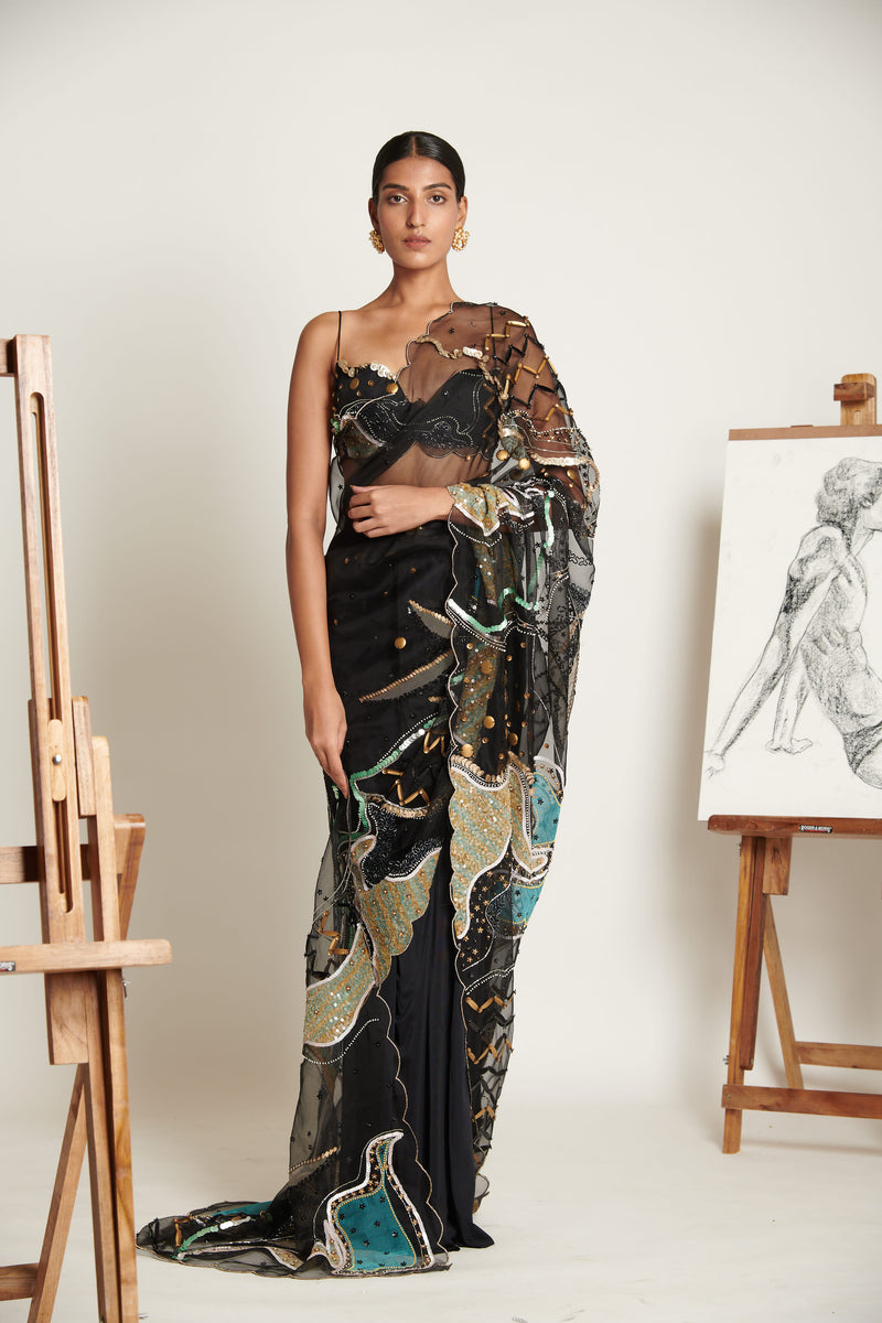 Noir Swirlscent Scallop Tailored Sari with Embellished Blouse